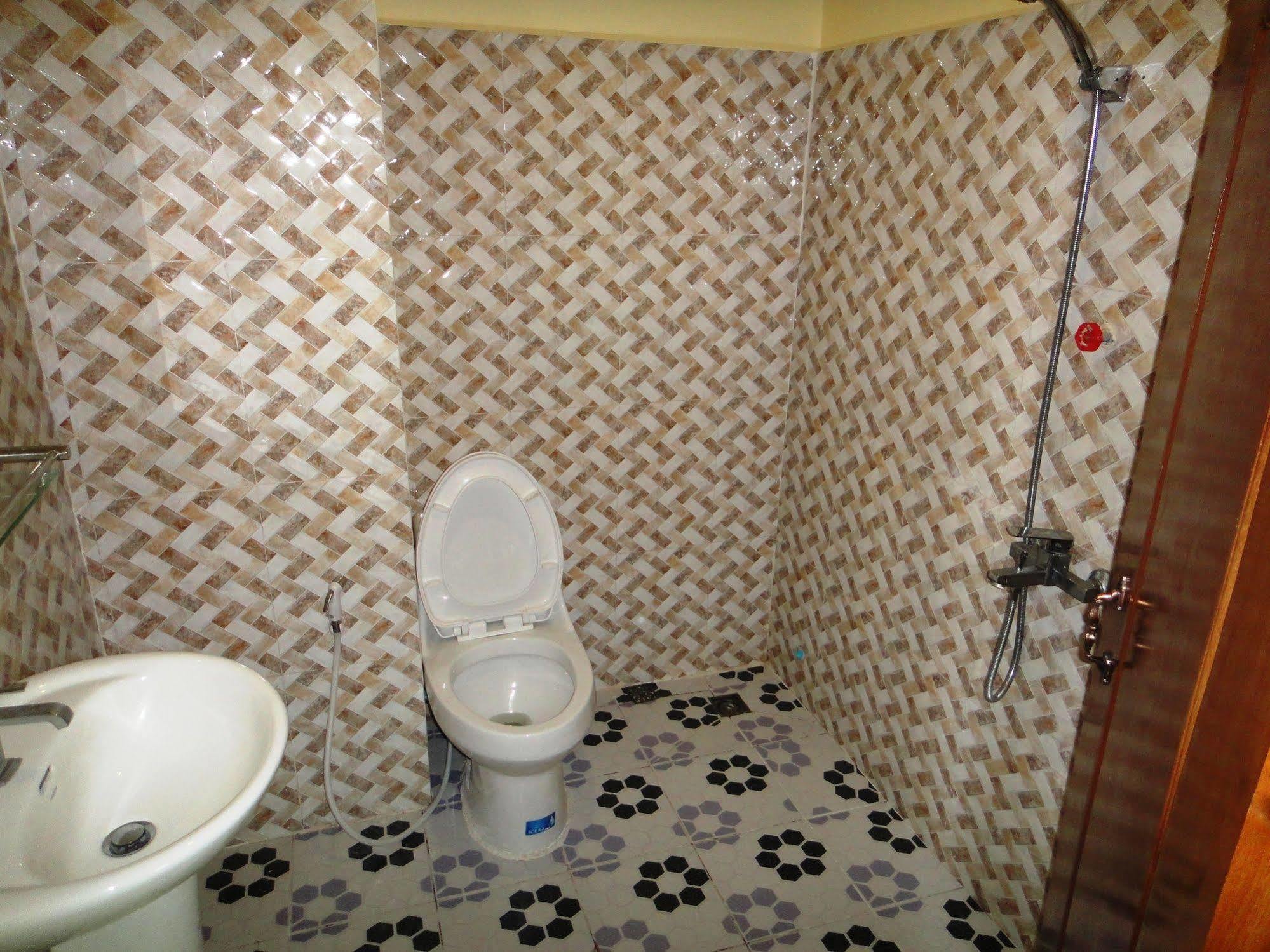 Borey Vatanac Guesthouse كامبوت المظهر الخارجي الصورة